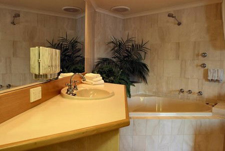 The Esplanade Motor Inn - Goulburn Accommodation 3