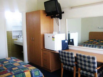 Sandbelt Club Hotel - Goulburn Accommodation 0