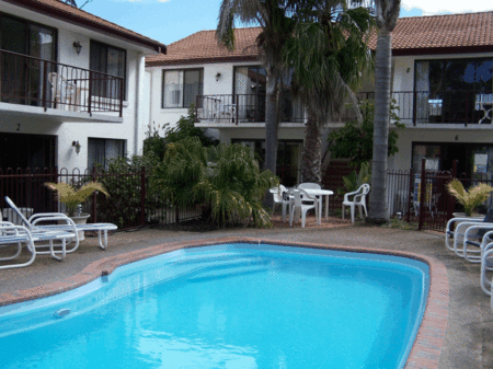 Peninsular Apartments - Goulburn Accommodation