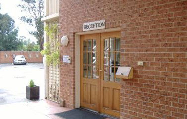 Hanging Rock Family Motel - Goulburn Accommodation 4