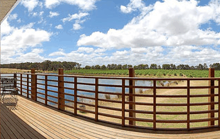 Bettenay's Vineyard And Winery - Goulburn Accommodation 2