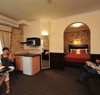 Highlander Motor Inn And Apartments - Goulburn Accommodation