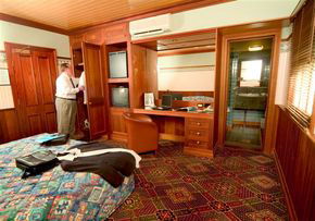 The Manly Hotel - Goulburn Accommodation 3