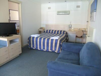 Country Comfort Cowra Countryman Motor Inn - Goulburn Accommodation 2