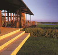 Watershed Premium Wines - Goulburn Accommodation