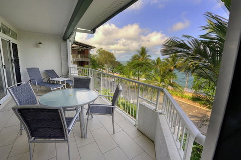 Costa Royale Beachfront Apartments - Goulburn Accommodation 4