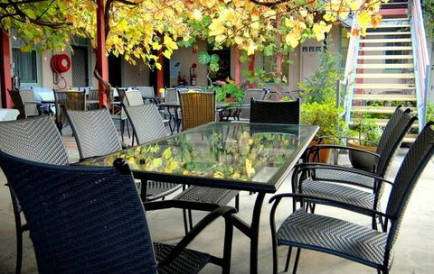 Abernethy Guesthouse - Goulburn Accommodation 5