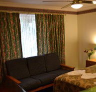 Palms Bed and Breakfast - Goulburn Accommodation