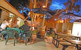 Toddy's Backpackers Resort - Goulburn Accommodation 4