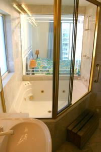 Surfers Mayfair - Goulburn Accommodation 4