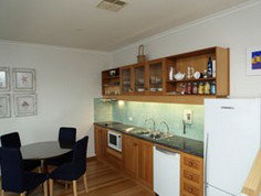 White Sails - Goulburn Accommodation 4