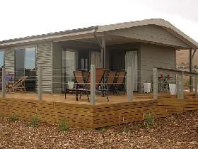 The Bird Hide - Goulburn Accommodation 0