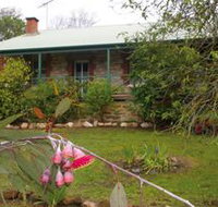 Naimanya Cottage - Goulburn Accommodation