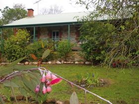 Naimanya Cottage - Goulburn Accommodation 0