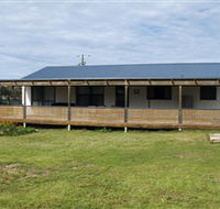 Surfin Sceales Beach House - Goulburn Accommodation