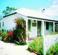 Sarah's Cottage - Goulburn Accommodation