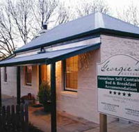 Georgie's Cottage - Goulburn Accommodation