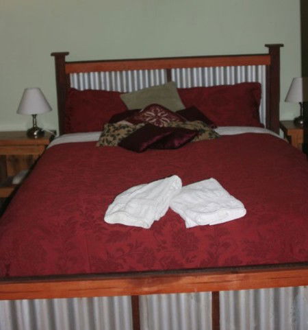 Pike River Woolshed - Goulburn Accommodation 1