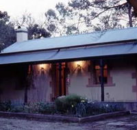 Walnut Cottage - Goulburn Accommodation