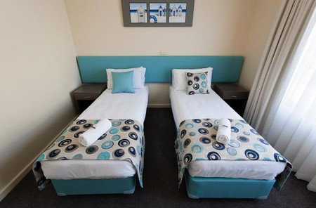 Marina Hotel And Apartments - Goulburn Accommodation 3