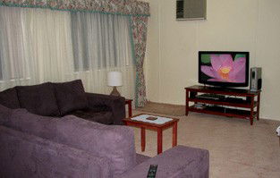 Louth Bay Holiday Apartment - Goulburn Accommodation 1