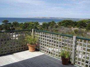 Lantauanan - The Lookout - Goulburn Accommodation 1