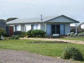 Coorong Waterfront Retreat - Goulburn Accommodation 1