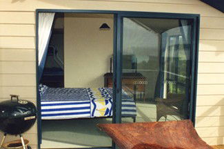 Saar Beach House - Goulburn Accommodation 2