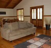 Beachport Retreat - Goulburn Accommodation