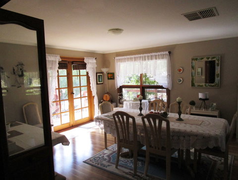 Southern Vales Bed And Breakfast - Goulburn Accommodation 2