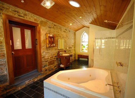 The Old Oak Bed And Breakfast - The Barn - Goulburn Accommodation 2