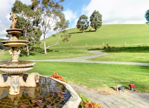 The Old Oak Bed And Breakfast - The Barn - Goulburn Accommodation 5