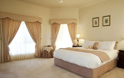 Winemakers Retreat - Goulburn Accommodation 5