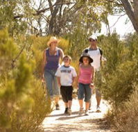 Long Island Caravan Park Cabins - Goulburn Accommodation