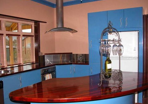 Rivergum Cottage - Goulburn Accommodation 4