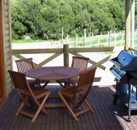 McLaren Ridge 3 - McLaren Ridge Log Cabins - Goulburn Accommodation