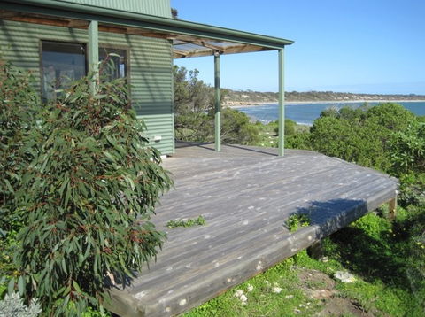 Wallaby Beach House - Goulburn Accommodation 0