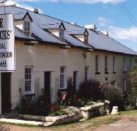 Lythgos Row of Romantic Cottages - Goulburn Accommodation