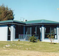 Homelea Accommodation Spa Cottage and Apartments - Goulburn Accommodation