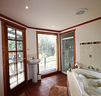 Love Grove Guest House - Goulburn Accommodation