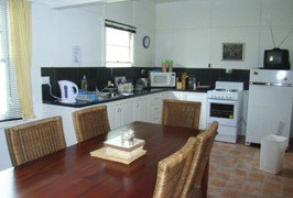 Giants' Table And Cottages - Goulburn Accommodation 3