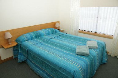 Sweetwater Villas - Goulburn Accommodation 4