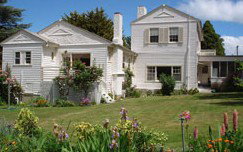 Explorers Lodge B & B - Goulburn Accommodation 1