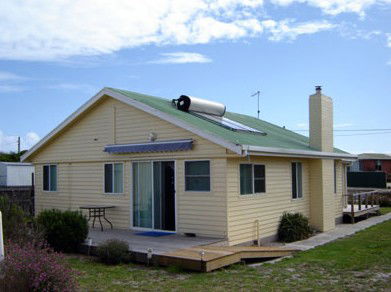 Leafmoor Cottage - Goulburn Accommodation 1