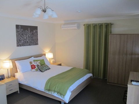 West Wing Guest House - Goulburn Accommodation 0