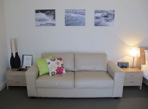 West Wing Guest House - Goulburn Accommodation 1