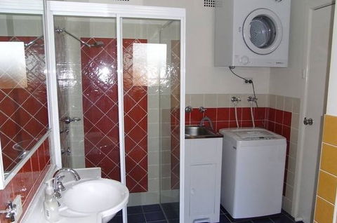 A Husky Sea-Esta - Goulburn Accommodation 0