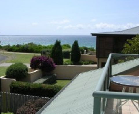 A Bay Beachcomber And Jervis Bays SeaChange - Goulburn Accommodation 2