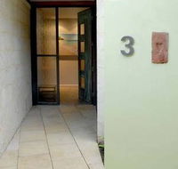 By the Beach B and B Holiday Apartments - Goulburn Accommodation