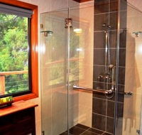 A Waterfall Hideout-Rainforest Cabin for Couples - Goulburn Accommodation